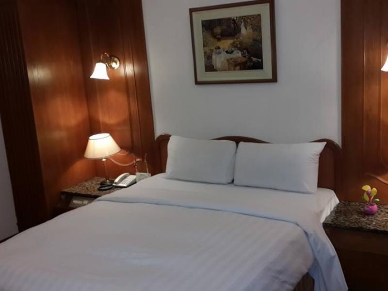 Emperor Hotel Гаосюн Экстерьер фото