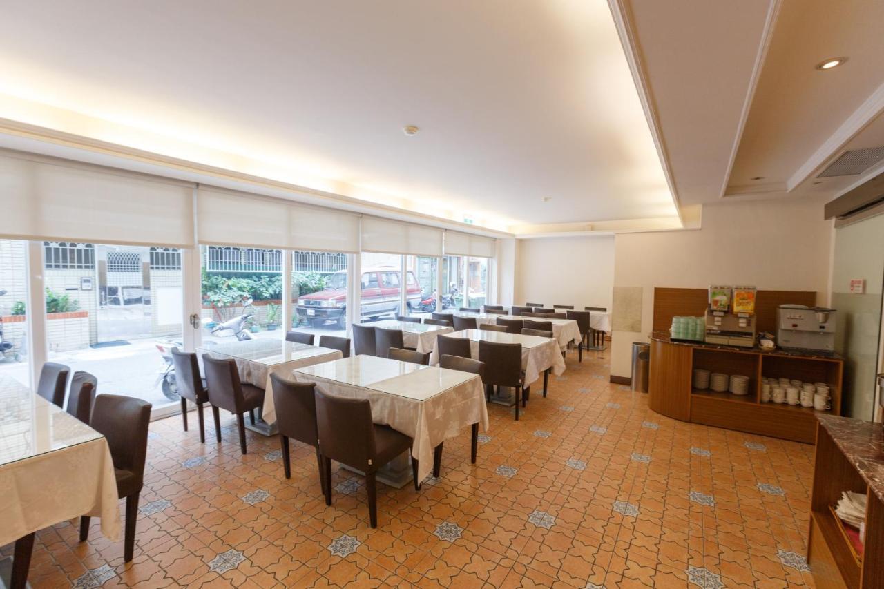 Emperor Hotel Гаосюн Экстерьер фото